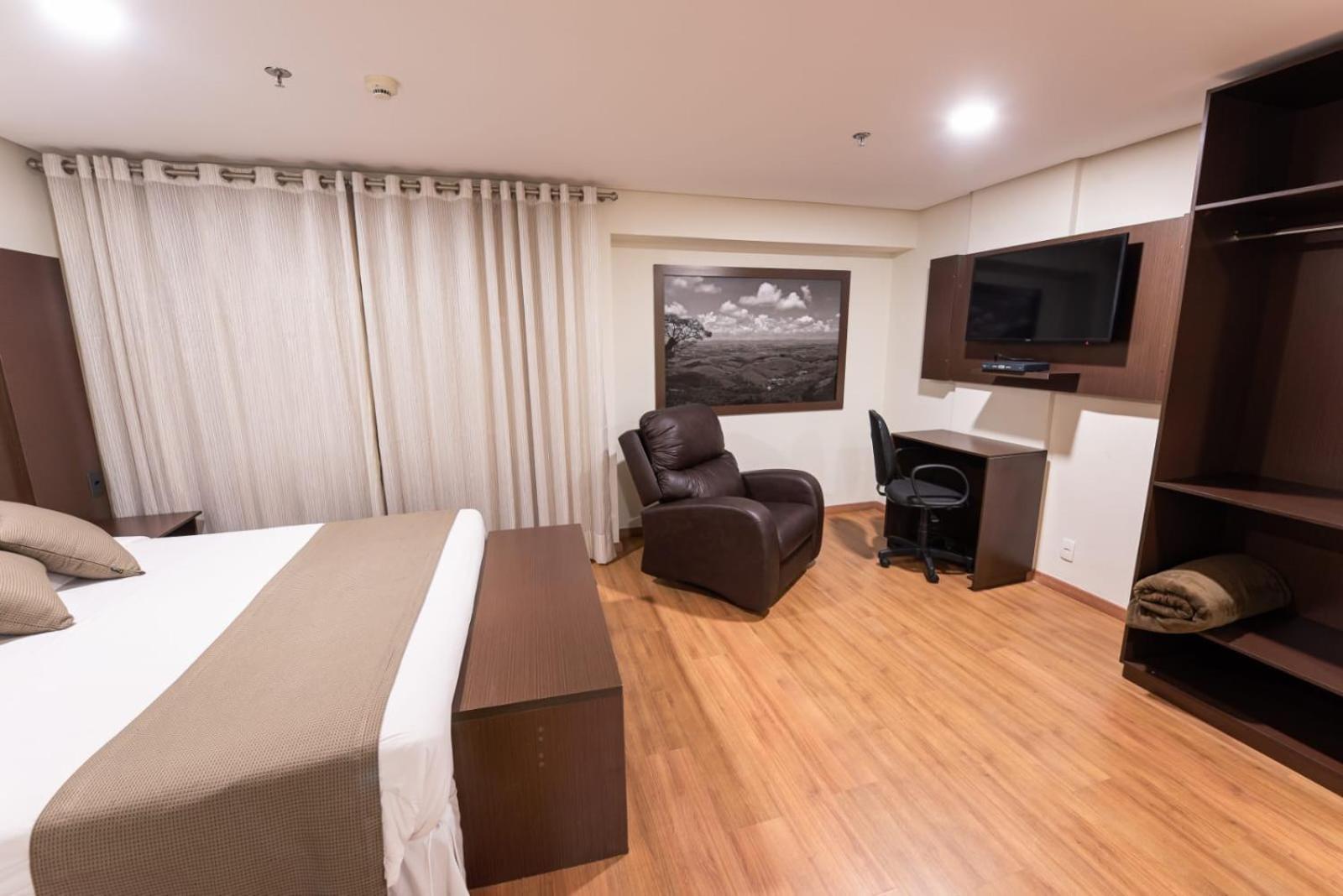 Olavo Bilac Hotel Taubaté エクステリア 写真