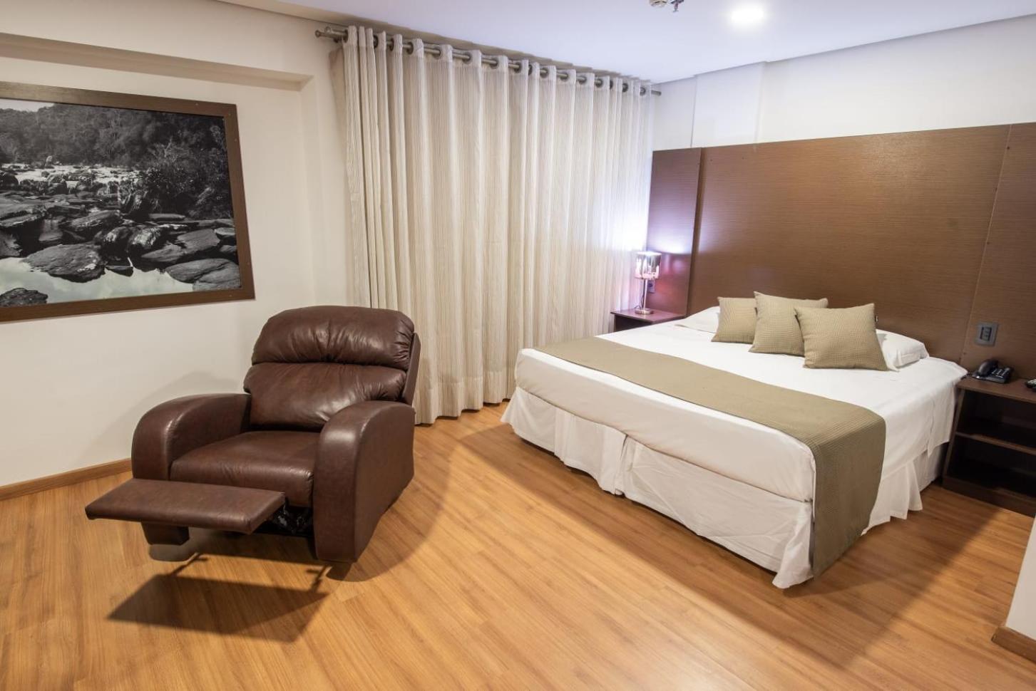 Olavo Bilac Hotel Taubaté エクステリア 写真